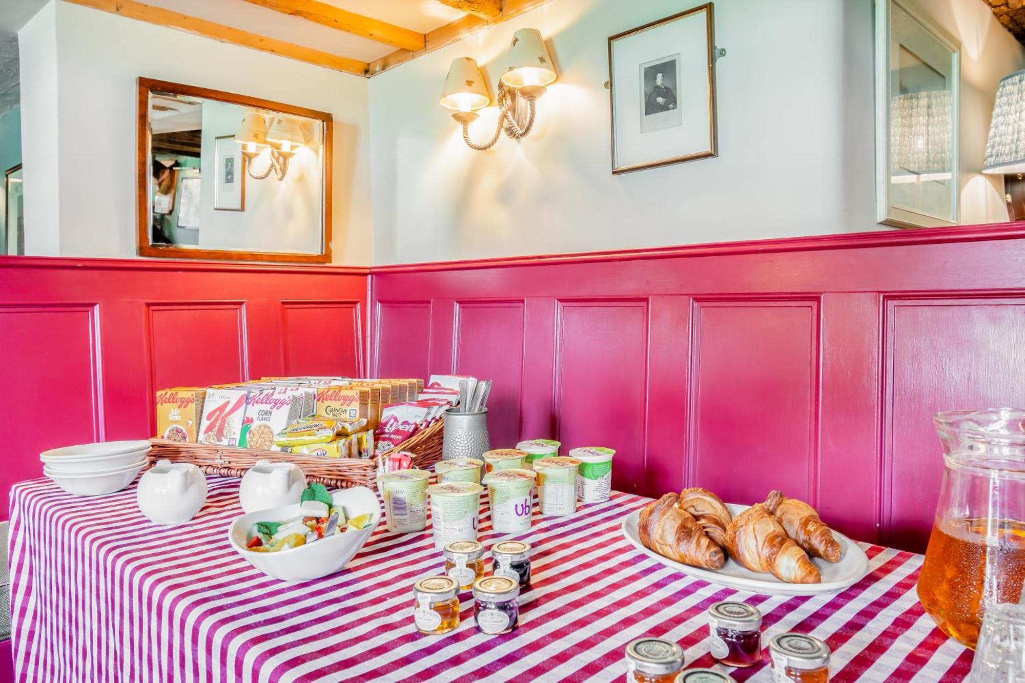 Tiger Inn _ Minnie Eastbourne Bagian luar foto