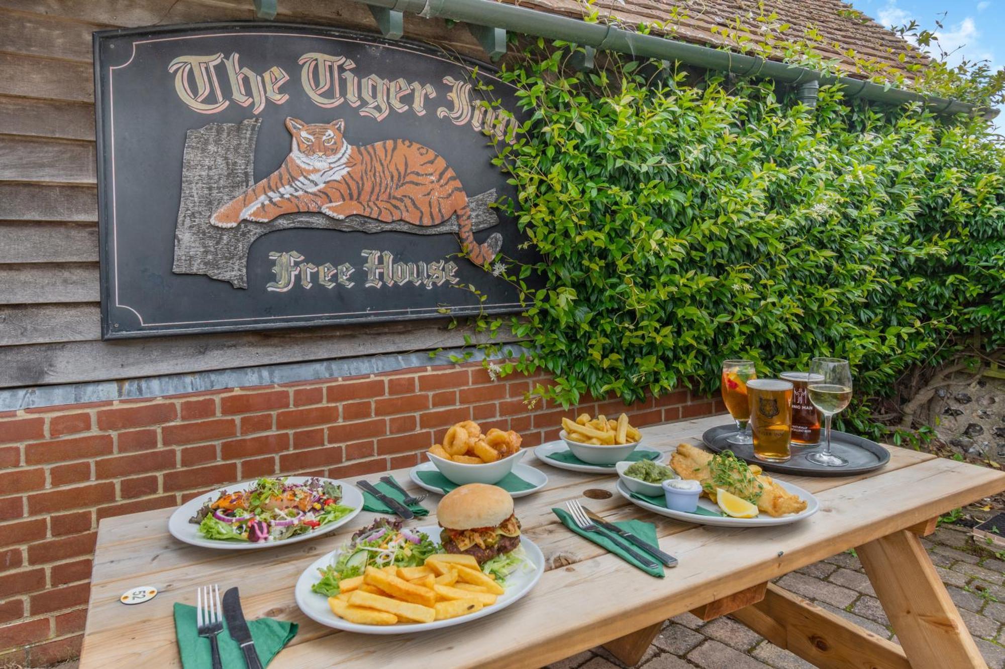 Tiger Inn _ Minnie Eastbourne Bagian luar foto
